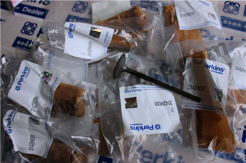 柴油機(jī)1206E配件銷售中心油底殼墊、T414441壓縮機(jī)、氣門、搖臂軸(1200)